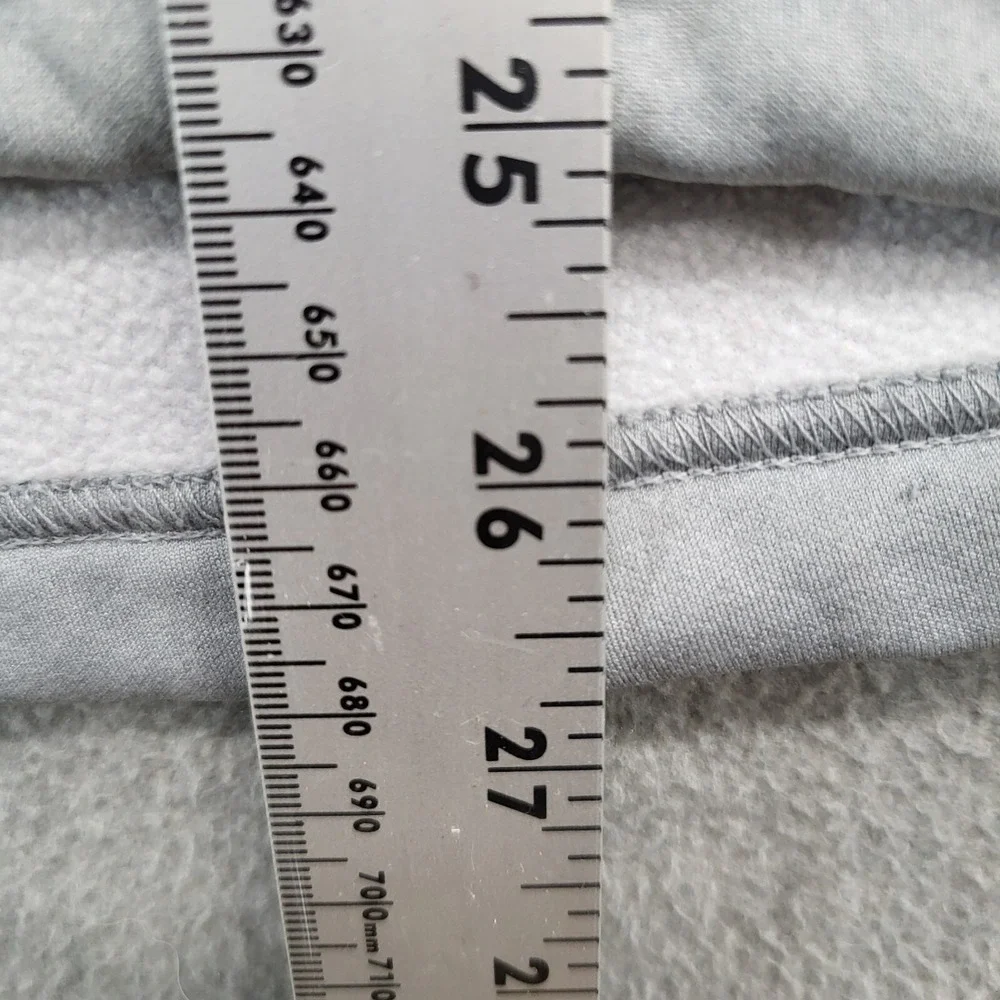 The North Face Men Sweatshirt Medium Gray Full‎ Zip Embroidered Mock Neck